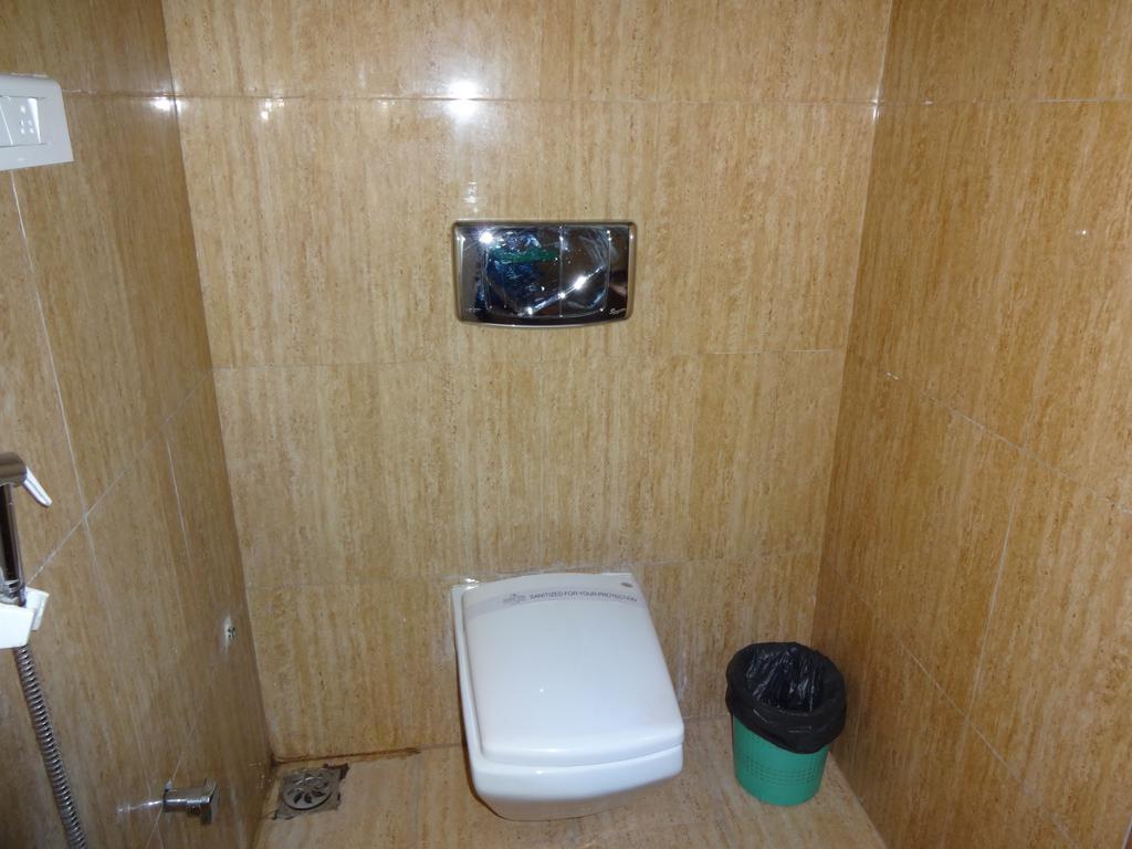Sheetal International Rain Basera Raipur (Chhattisgarh) Room photo